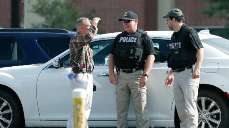 Расстрел в техасской школе: найдены взрывные устройства
