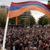 Протесты в Ереване: дороги перекрыты, аэропорт бастует (видео)