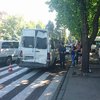 Кровавое ДТП в Днепре: троллейбус снес маршрутку на остановке