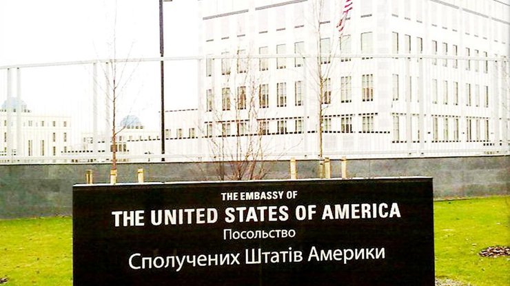 Посольство выразило искренние соболезнования семье и коллегам Бабченко.