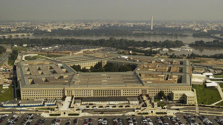 Пентагон обвинил Китай в применении лазеров против самолетов США 