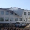 В Сумской области сорвало крышу с отремонтированной школы