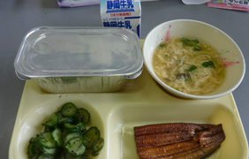 Что едят японские школьники