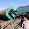 Трагедия в Казахстане: в результате крушения поезда погибли люди (видео)