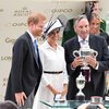 Royal Ascot в Англии: какими нарядами удивляла королевская семья на скачках 