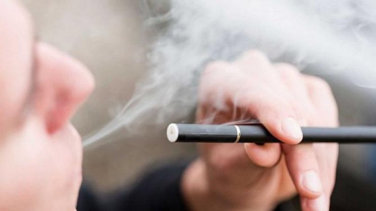 Исследования о вреде электронных сигарет продолжаются 