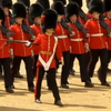 День рождения Елизаветы ІІ отметили военным парадом (видео)