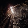 На Донбассе под землей заблокированы 90 шахтеров 