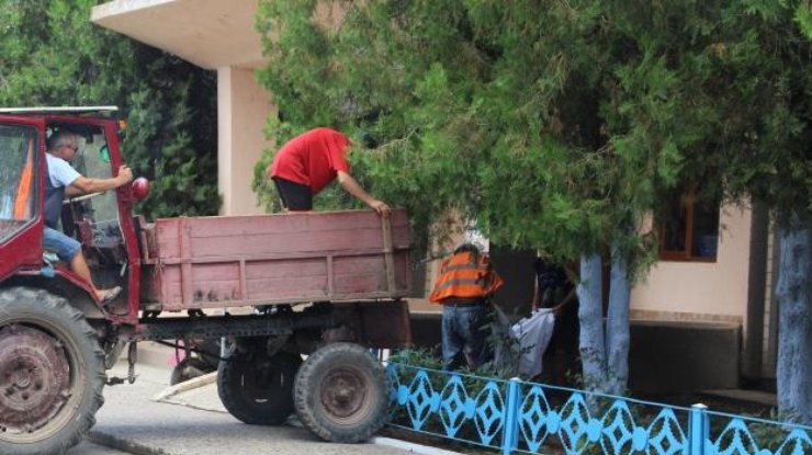 Местные власти прислали за трупом трактор. "Бессарабия INFORM"