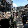 Землетрясение в Индонезии: число жертв стремительно растет 