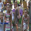 "Двое из ларца": как в Киеве отмечали международный день близнецов