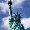 В Нью-Йорке возле статуи Свободы массово эвакуируют людей (видео)