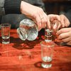Эстонцы требуют снизить цены на водку