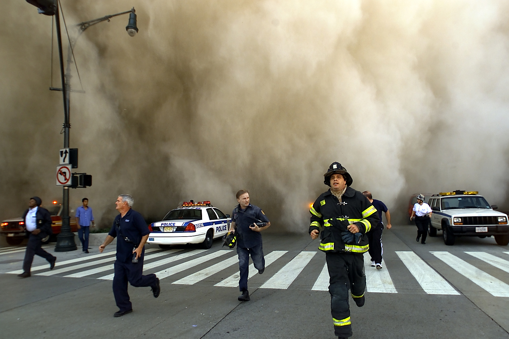 22 ноября 2001. Башни-Близнецы 11 сентября 2001. Теракт 11 сентября 2001 года башни Близнецы.