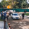 В Киеве упавшая с дома конструкция убила женщину (фото)