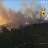 Пожежа в Італії: 180 бригад намагаються загасити полум'я
