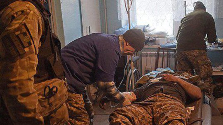 За сутки один военнослужащий ООС погиб, трое - ранены. Фото: "Укринформ"