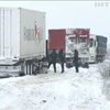 На автошляхах України очікують ускладнення погодних умов