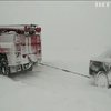 На Кіровоградщині у сніговий полон потрапили десятки людей