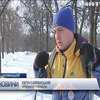 У Кропивницькому спортсмен вчить однодумців кататися на лижах