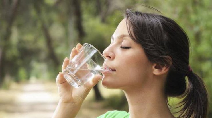 Почему нужно пить теплую воду / Фото: 5sfer.com
