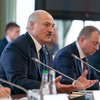"Он прекрасно знает, что делать" - Лукашенко высказался о Зеленском