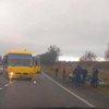 Во Львове школьный автобус влетел в иномарку