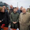"Мы не вспоминаем о прошлом": Зеленский пообщался с жертвами войны на Донбассе