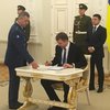 Глава Минобороны подписал важный документ в Литве