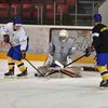 Сборная Украины по хоккею потеряла вратарей
