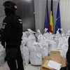 Полиция задержала наркоторговцев на подводной лодке с тоннами кокаина
