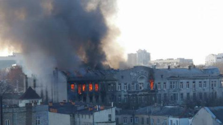 Пожар в Одессе/ Фото: Думская 