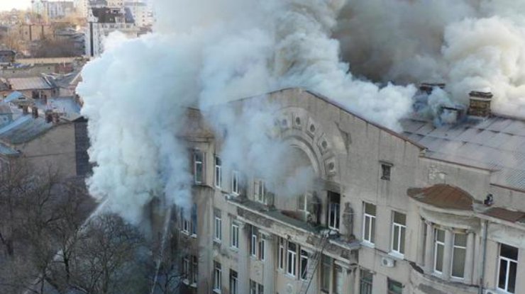 Пожар в Одессе/ Фото: RFE/RL
