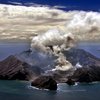 В Новой Зеландии извергается вулкан (видео) 
