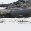 В Канаде поезд с нефтью сошел с рельсов