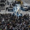 В Венесуэле тысячи людей вышли на акции протеста