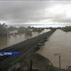 Повінь в Австралії: вода затопила залізницю