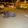 Смертельное ДТП возле станции метро "Почайна": под колесами маршрутки погиб парень