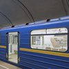 В Киеве мужчина упал под поезд