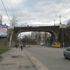 В Киеве рушится еще один мост (фото)