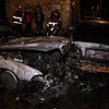 В Киеве дотла выгорели два BMW на "евробляхах"