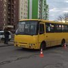 Жуткое ДТП во Львове: маршрутка раздавила ребенка