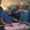 "Беременная" близнецом: в теле новорожденной девочки обнаружили еще один зародыш 