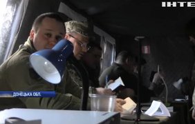 Війна на Донбасі: як працюють виборчі дільниці у прифронтовій Авдіївці