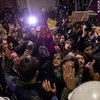 В Стамбуле во время феминистического марша полиция распылила газ