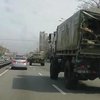 В Киеве заметили колонну военной техники (видео)
