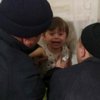 Под Киевом малыш застрял в батарее