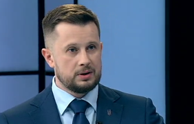 Лідер Нацкорпусу заявляє, що не дозволить чиновникам-корупціонерам покинути Україну безкарно