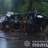 Во Львовской области авто влетело в дерево, есть погибшие