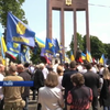 У Львові поклали квіти до пам'ятника Шухевичу